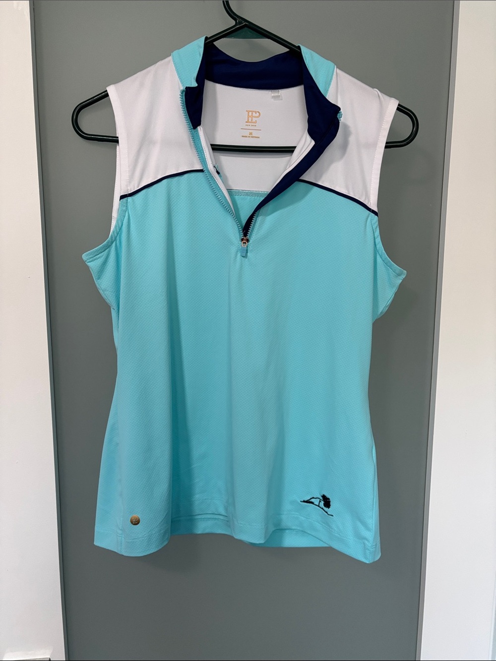EP New York Aqua and White  Golf Polo Tank Women’s Medium 1/4 Zip Performance